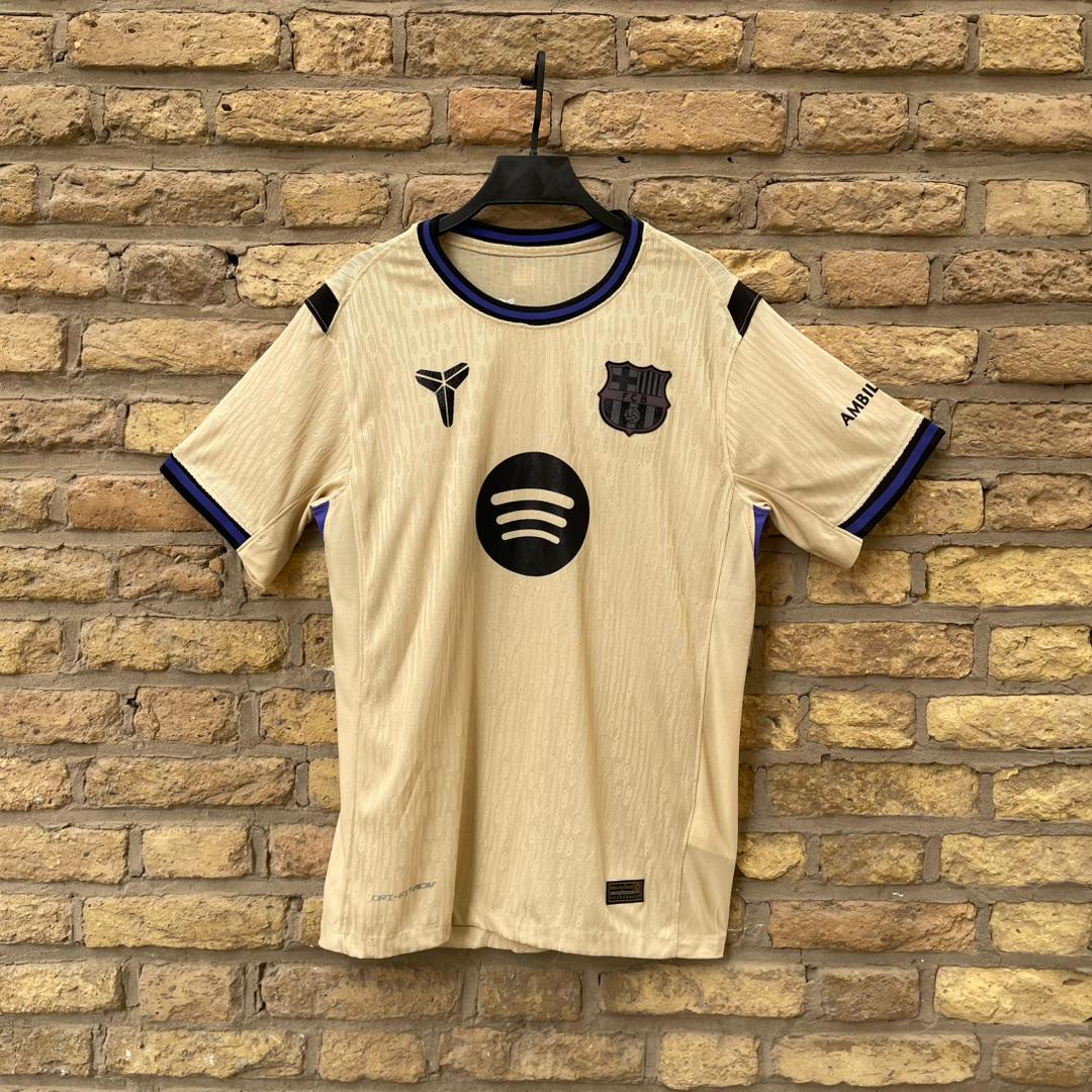 کیت پلیر دوم بارسلونا25/26(مطابق اورجینال)426